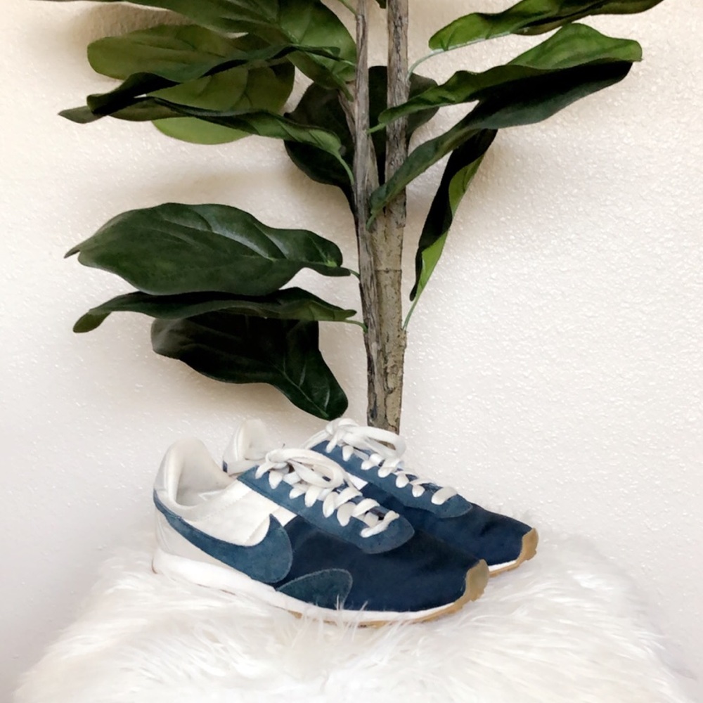 Nike Pre Montreal Racer Vintage Shoe